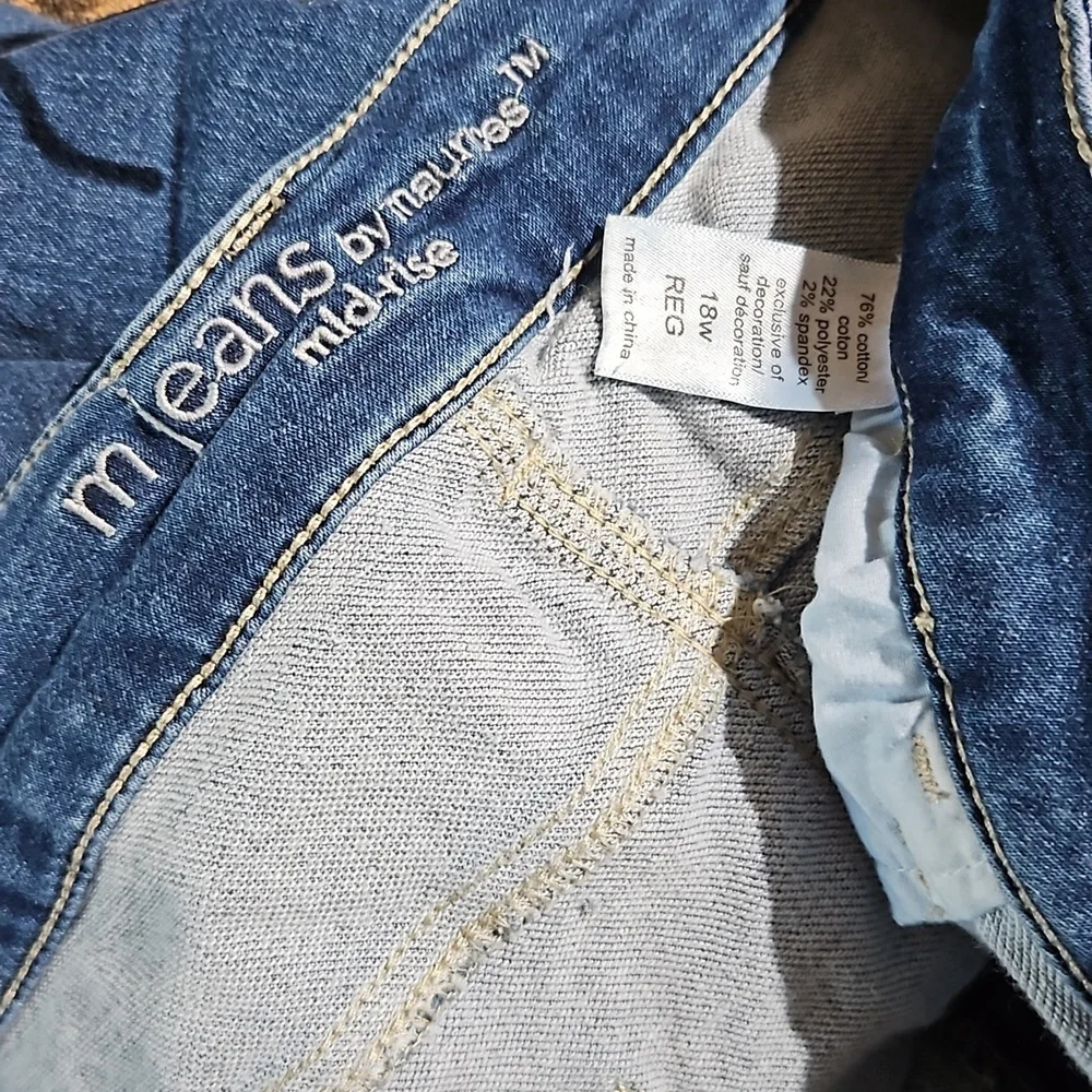 M Jeans By Maurices Distressed Blue Mid-Rise Jeans - Picture 3 of 4